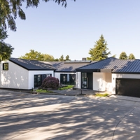 Bridlemile Residence LEED Platinum